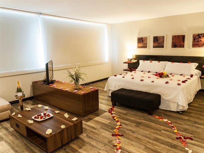 Hotel Bogota Virrey ภายนอก รูปภาพ