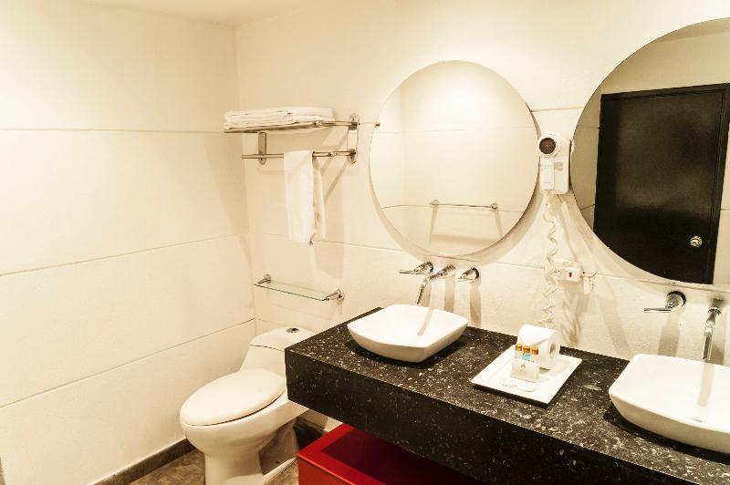 Hotel Bogota Virrey ภายนอก รูปภาพ