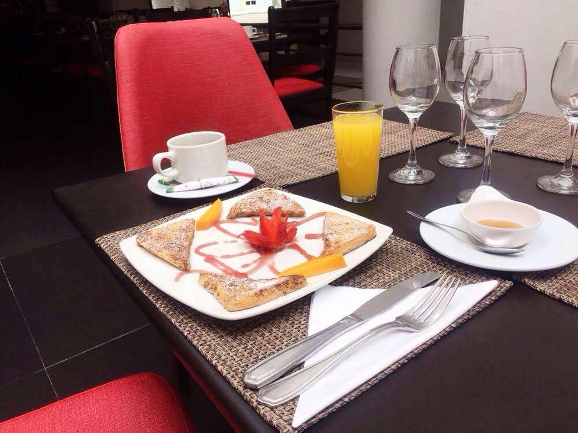 Hotel Bogota Virrey ภายนอก รูปภาพ